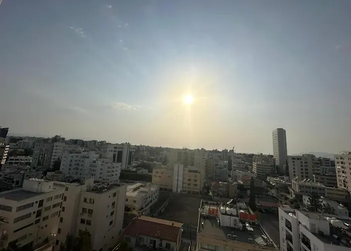 Premium Center 10th Floor Sky View -suite 103