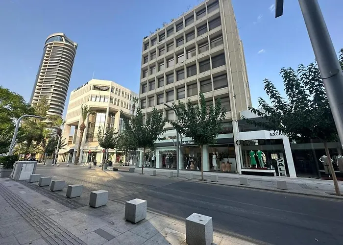 Premium Center 10th Floor Sky View -suite 103