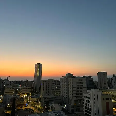 Premium Center 10th Floor Sky View -suite 103